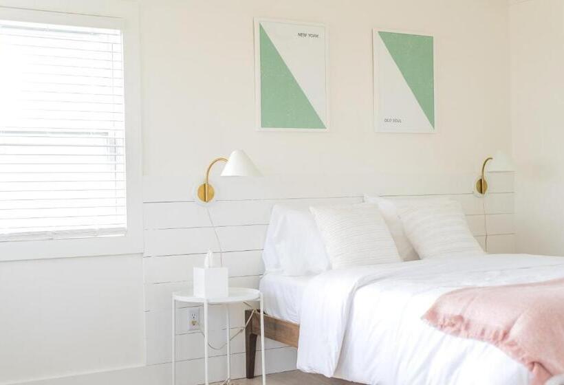 فندق على الطريق Breakers Montauk