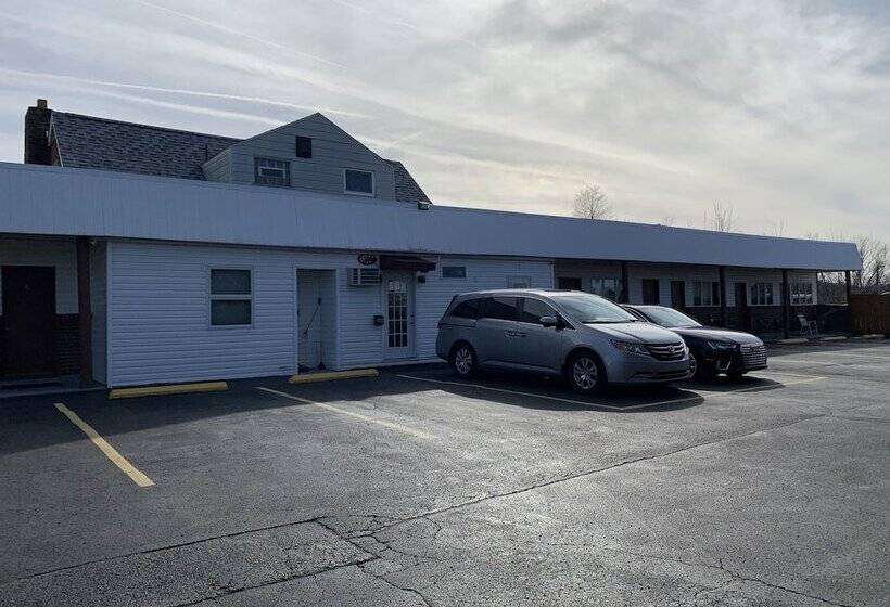 فندق على الطريق Budget Inn