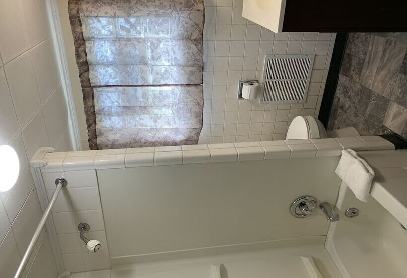 فندق على الطريق Budget Inn