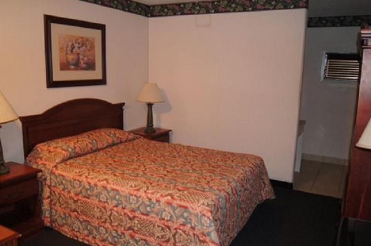 فندق على الطريق Budget Inn