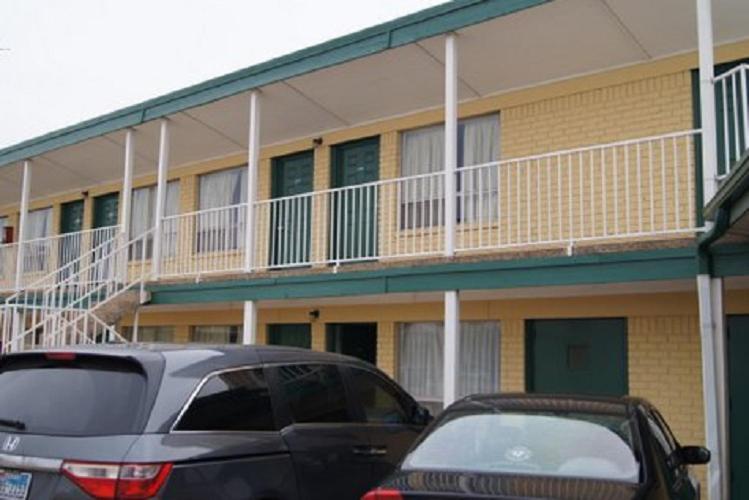 فندق على الطريق Budget Inn