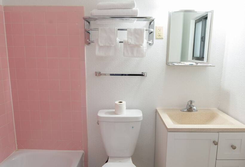 فندق على الطريق Budget Lodge