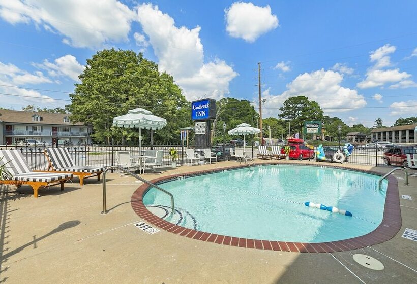 Мотель Candlewick Inn And Suites