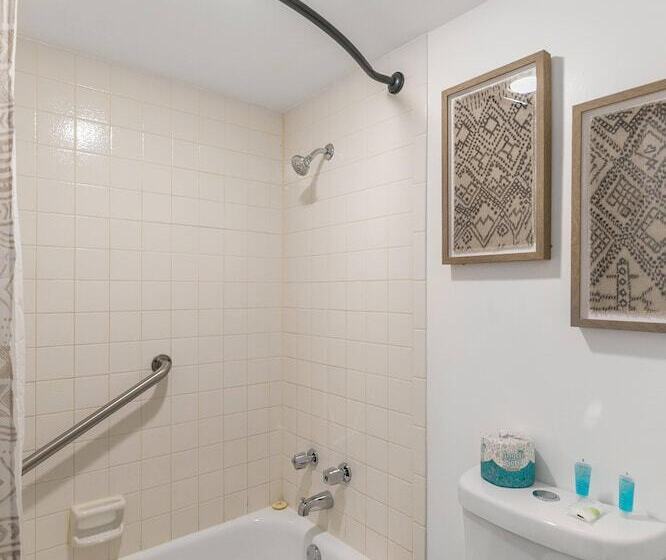 Мотель Candlewick Inn And Suites