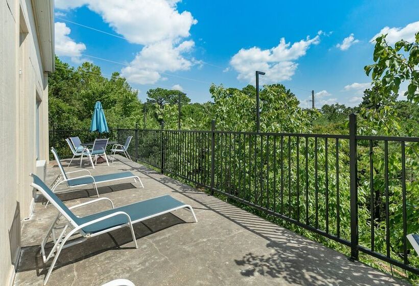 Мотель Candlewick Inn And Suites