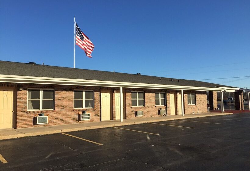 فندق على الطريق Country Inn   Licking