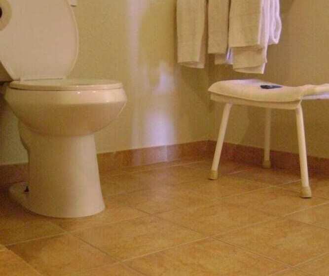 Мотель Econo Lodge Inn & Suites