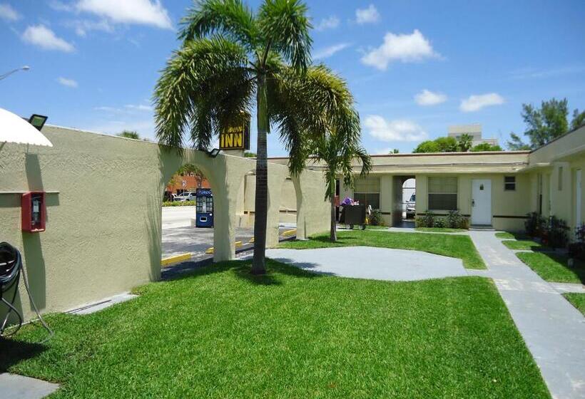 汽车旅馆 Crown Inn