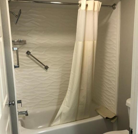 فندق على الطريق Diboll Inn And Suites