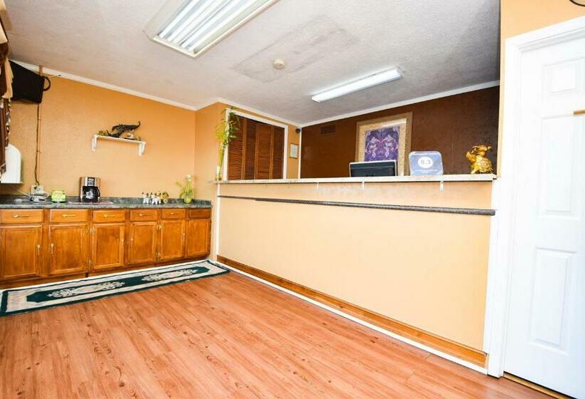 فندق على الطريق Economy Inn Beebe