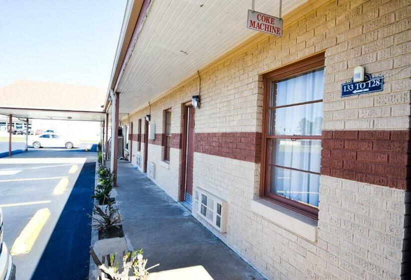 فندق على الطريق Economy Inn Beebe