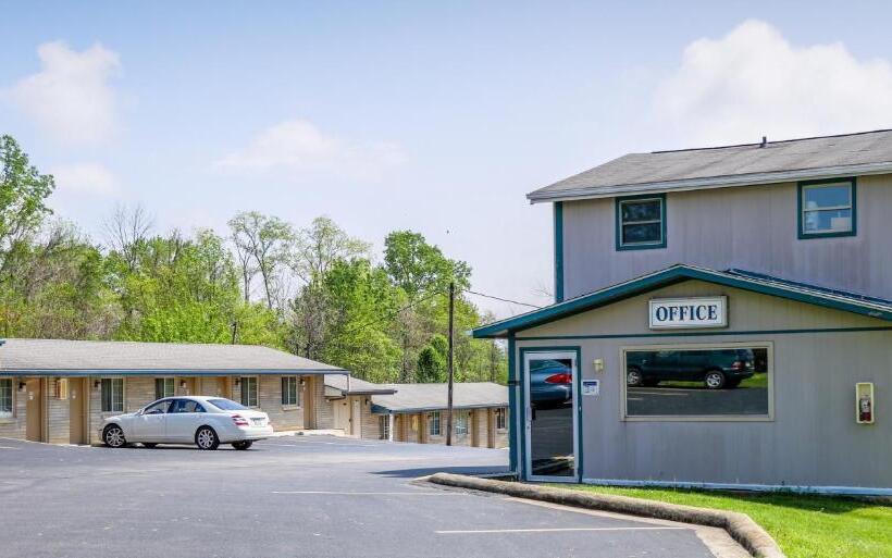 Мотель Economy Inn Bloomington