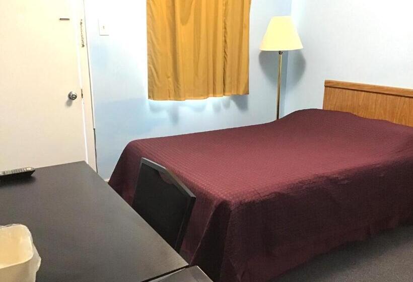 فندق على الطريق Economy Inn