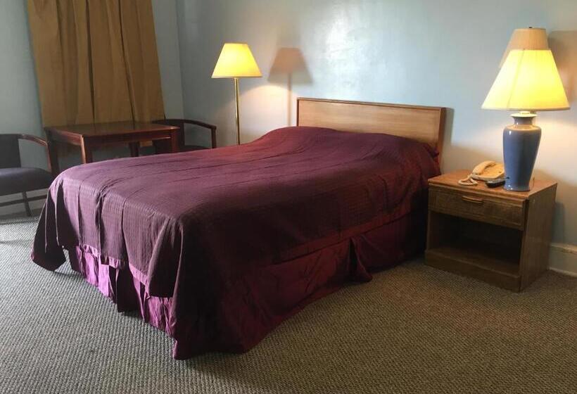 فندق على الطريق Economy Inn