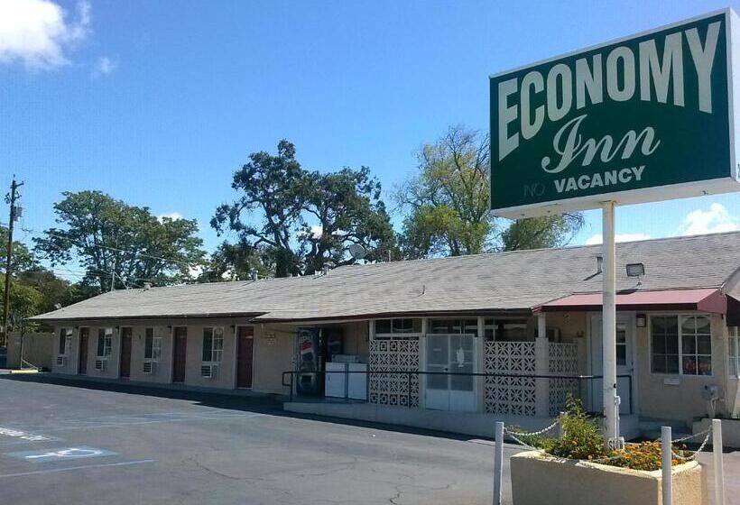 فندق على الطريق Economy Inn Paso Robles