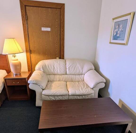 فندق على الطريق Fairground Inn