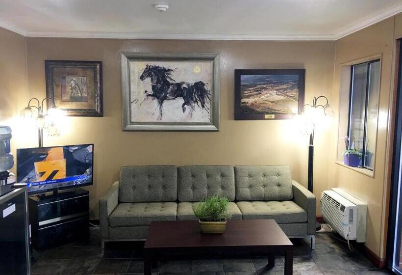 فندق على الطريق Fairground Inn