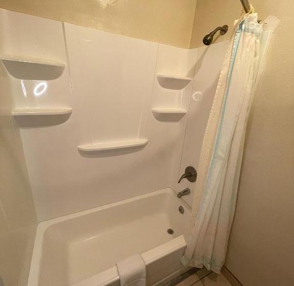 فندق على الطريق Flamingo Inn