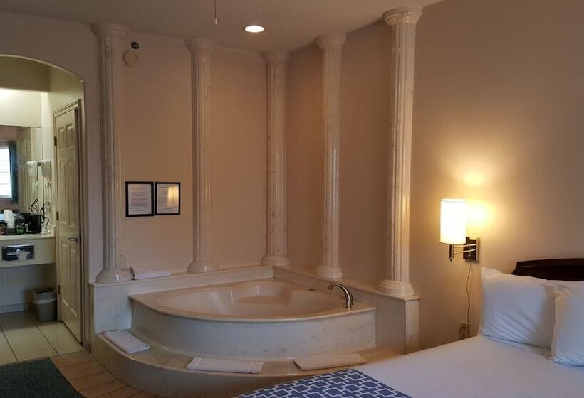 فندق على الطريق Flamingo Inn