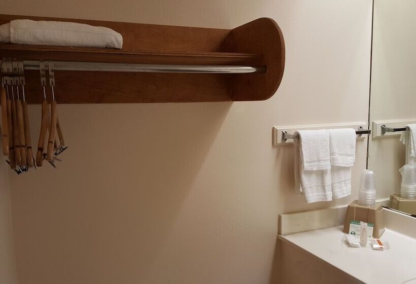 فندق على الطريق Flamingo Inn