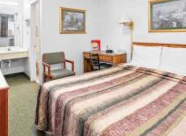 فندق على الطريق Friendship Inn