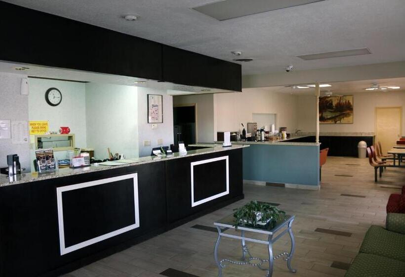 فندق على الطريق Great Western Inn & Suites