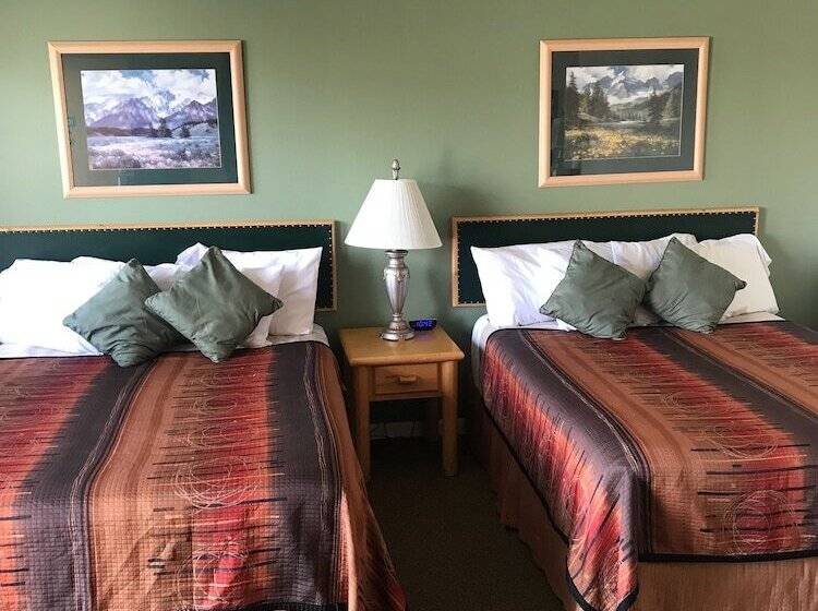 فندق على الطريق Green Gables Inn