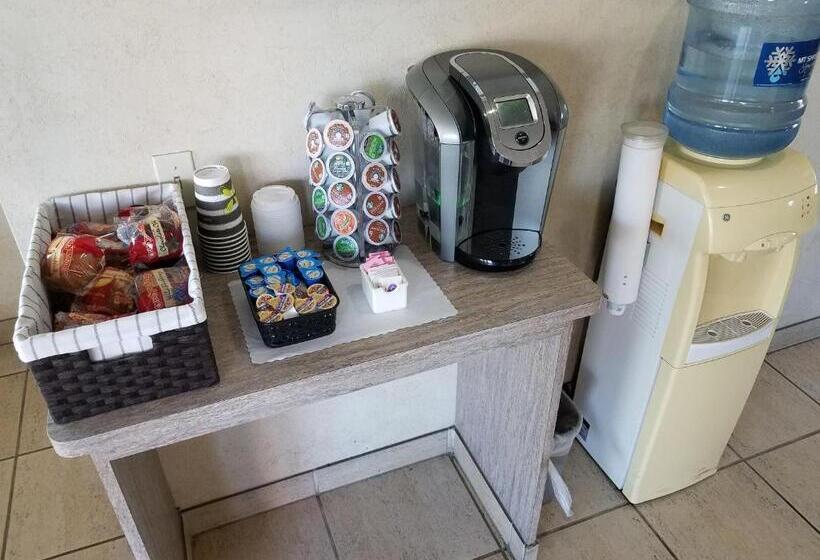 모텔 Gridley Inn & Rv Park