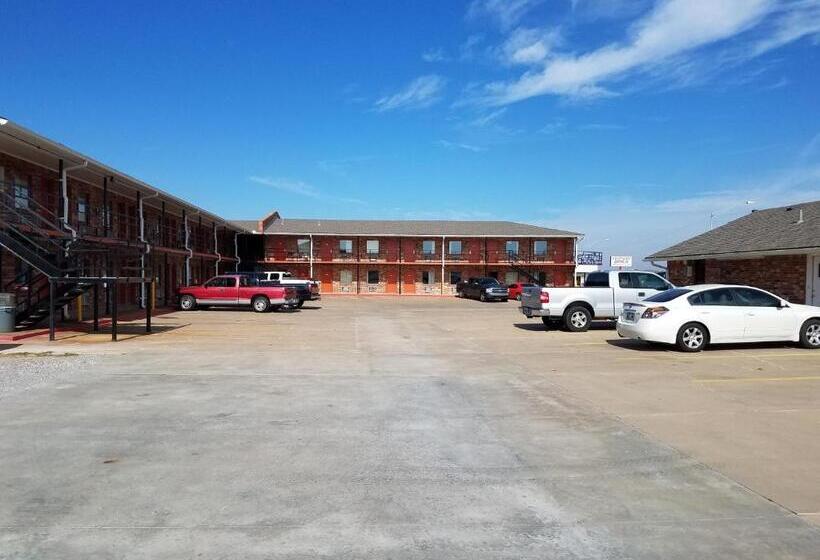 فندق على الطريق Heritage Inn