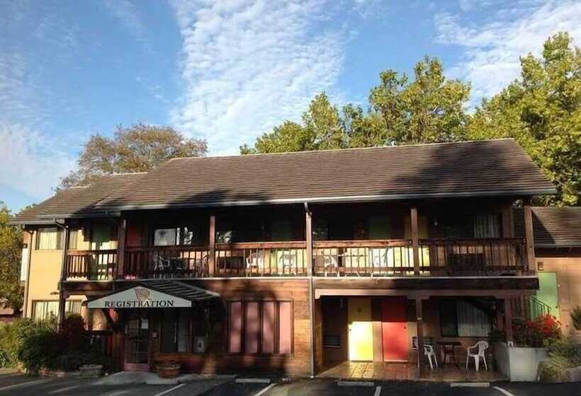 모텔 Humboldt Redwoods Inn
