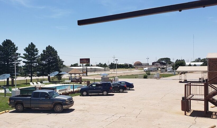 فندق على الطريق Kansas Country Inn