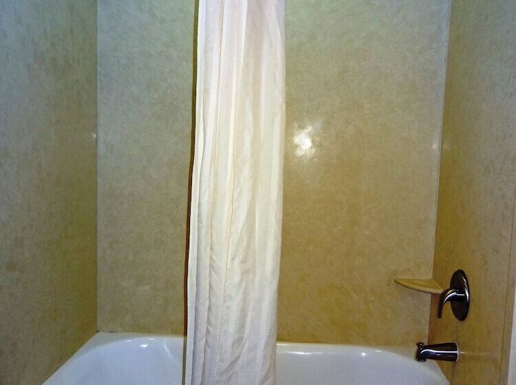 Мотель Kenedy Inn And Suites