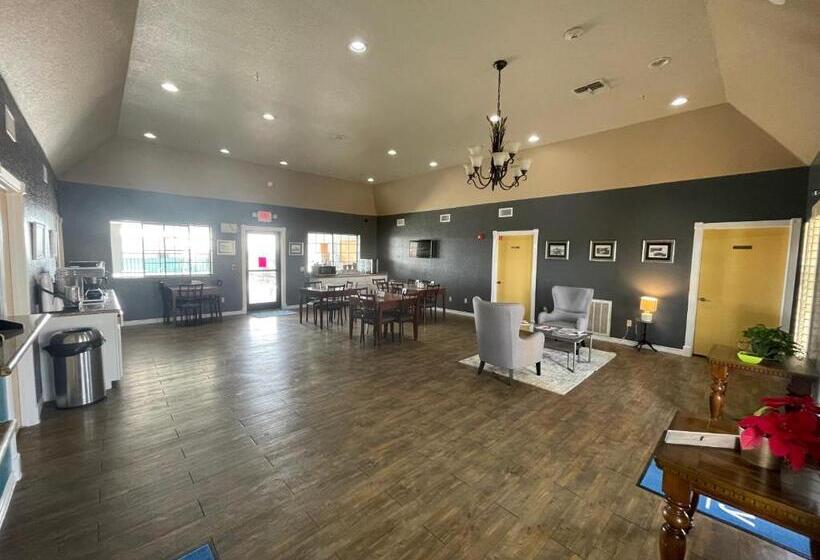 Мотель Kenedy Inn And Suites