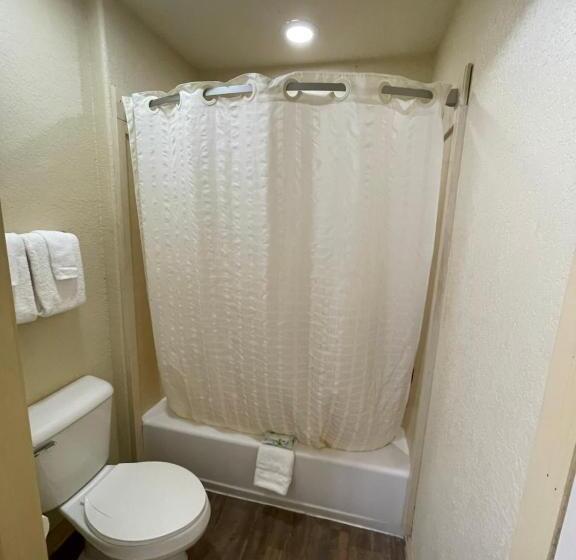 Мотель Kenedy Inn And Suites