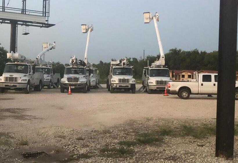 汽车旅馆  Kings Inn Mexia