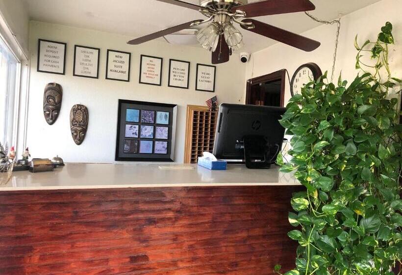 汽车旅馆  Kings Inn Mexia