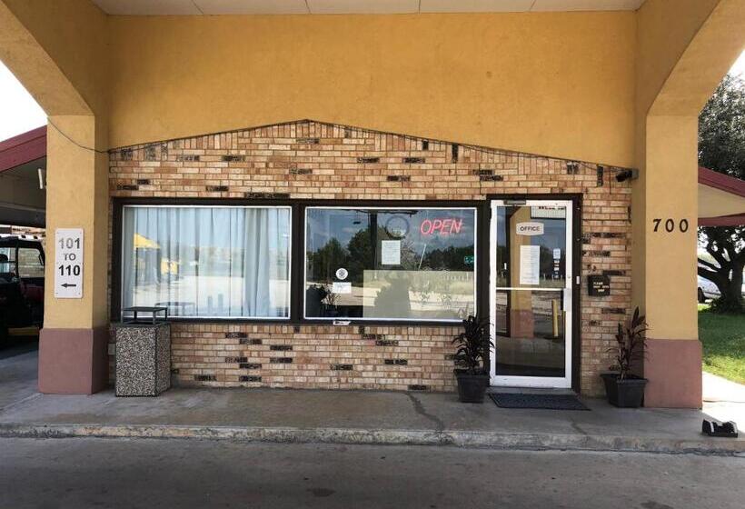 汽车旅馆  Kings Inn Mexia