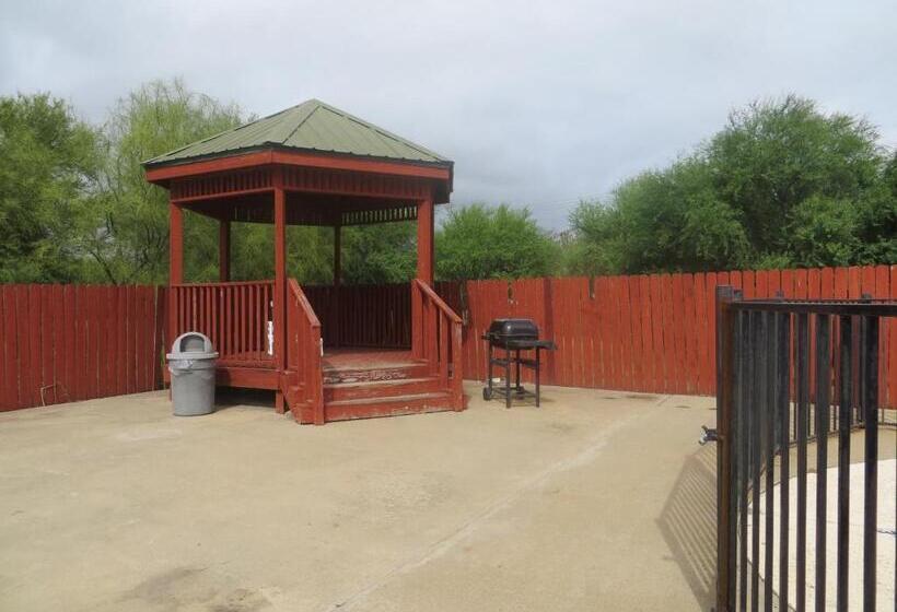 汽车旅馆  La Grange Executive Inn And Suites