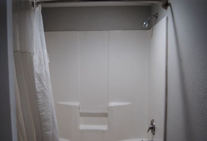 모텔 La Puente Inn