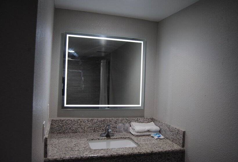 모텔 La Puente Inn