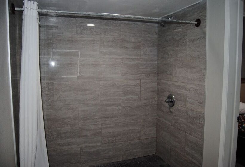 모텔 La Puente Inn