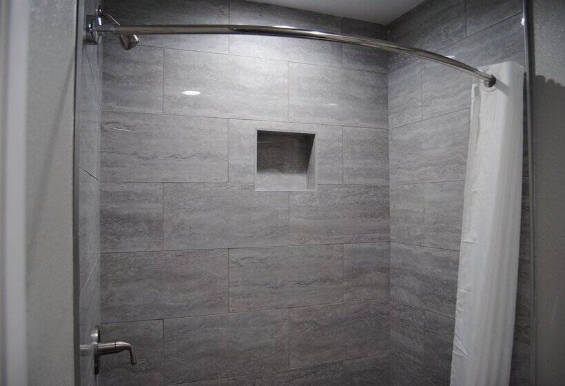 모텔 La Puente Inn