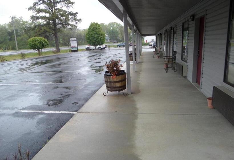 فندق على الطريق Lynchburg Country Inn