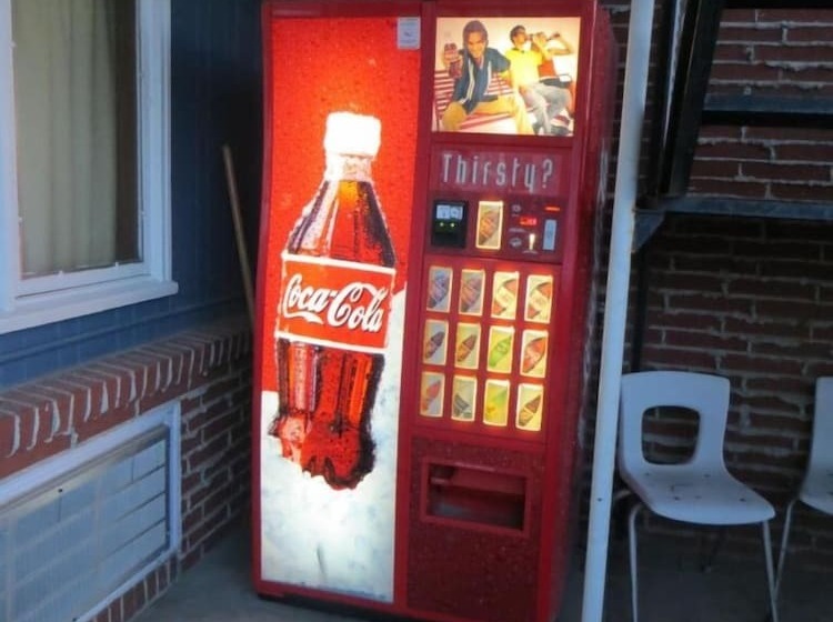 모텔 Mid Town Western Inn