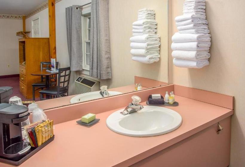 فندق على الطريق Mountain Village Lodge