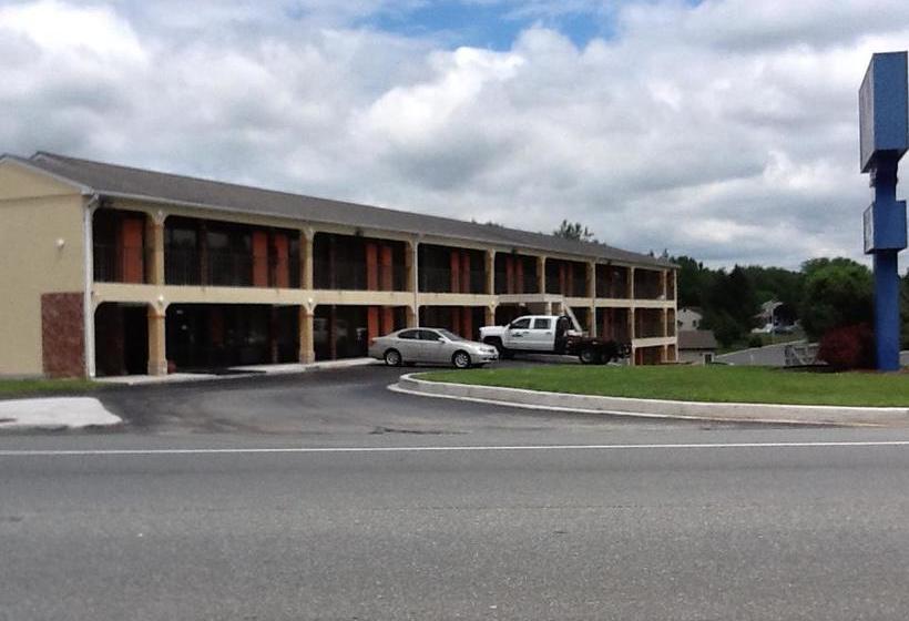 모텔 New Eastern Inn