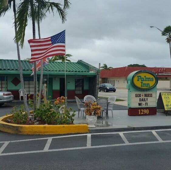 モーテル Palms Inn