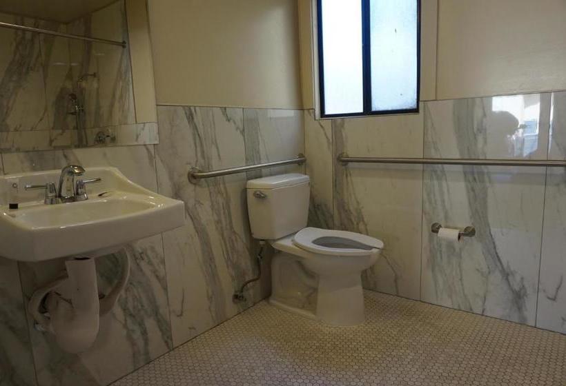 汽车旅馆  Piedmont Place