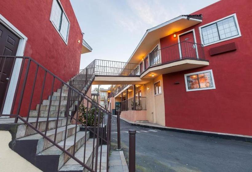 汽车旅馆  Piedmont Place