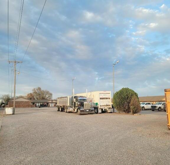 فندق على الطريق Ranger Inn Alva